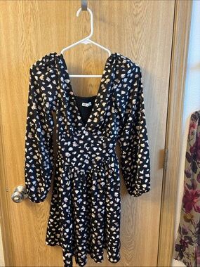 Abercrombie & Fitch Black Dress with Beige Spot Print